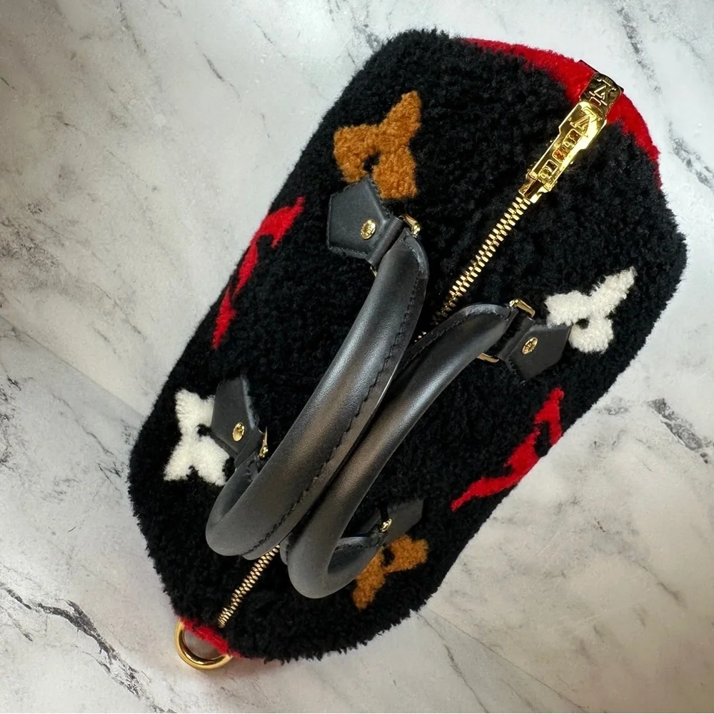 Louis Vuitton Teddy Speedy 25 red/black Monogram Shearling Bandouliere LV Bag - Picture 8 of 16